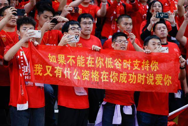 穆雷37分掘金大胜爵士 艾顿30+19开拓者胜猛龙